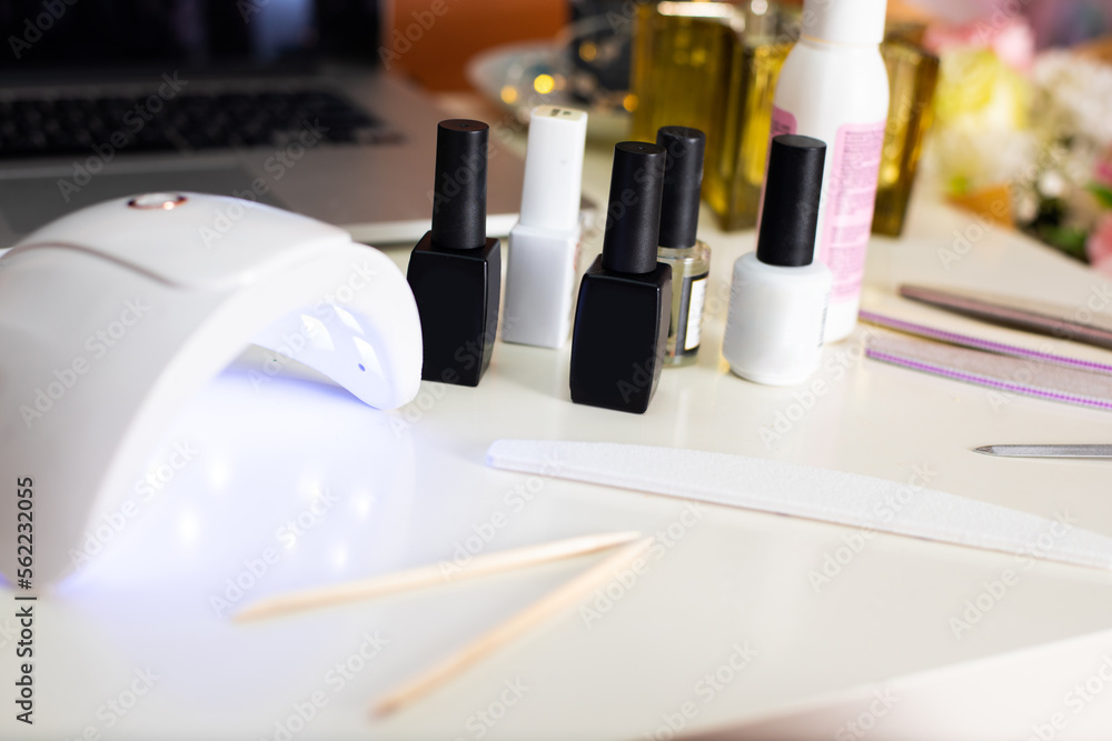 Manicure with gel polish and ultraviolet lamp at home Manicure with gel polish and ultraviolet lamp at home