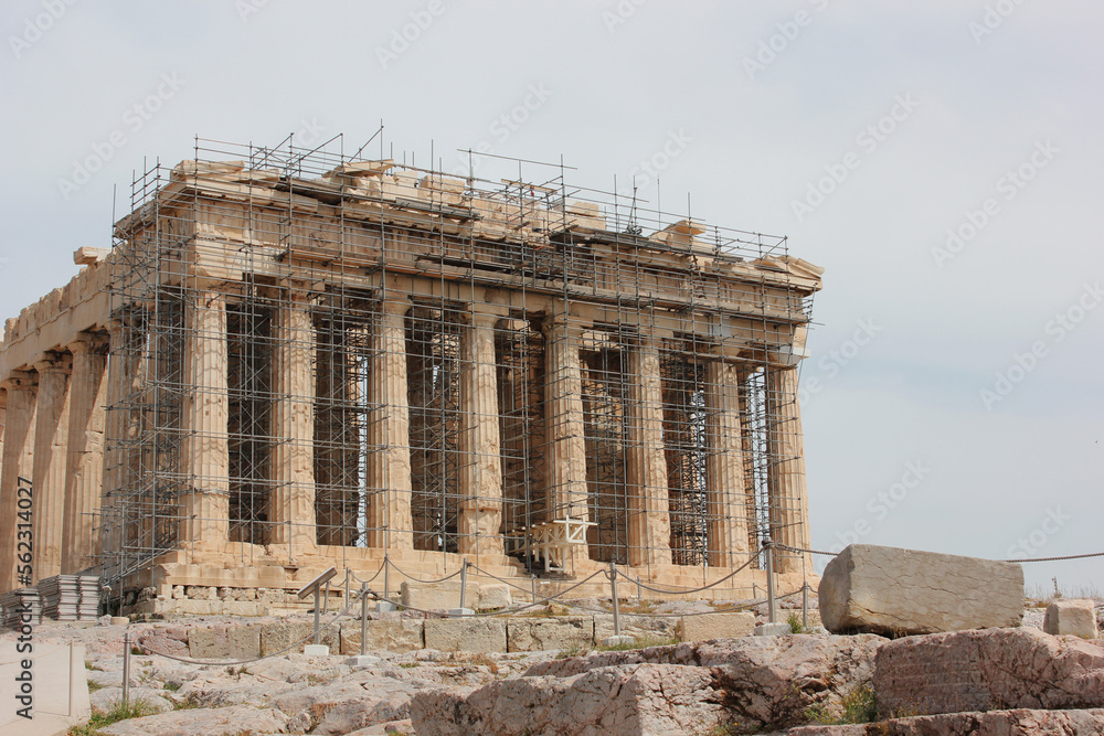 Fototapeta premium Parthenon temple, Acropolis in Athens, Greece