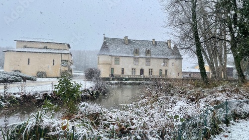 castle in the snow Gradignan, Cayac photo