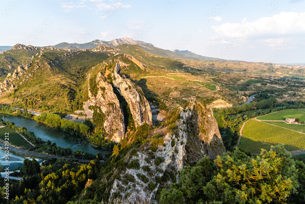 Obraz premium Gorge of Conchas de Haro in La Rioja, Spain. Mountain formations and the Ebro river seen from the San Felices Hermitage
