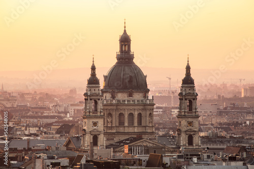 basilica view of budapest © ugur