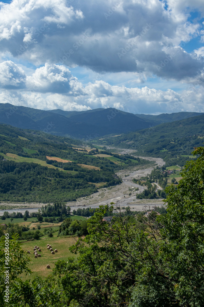 Naklejka premium Paese di Bardi, provincia di Parma, Emilia Romagna