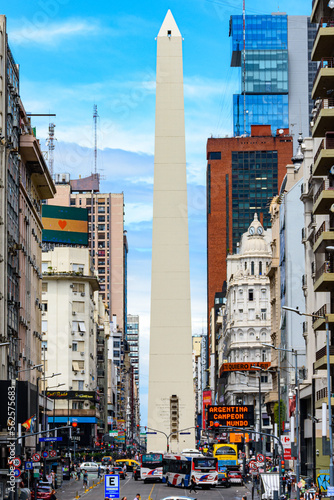 OBELISCO Y CORRIENTES