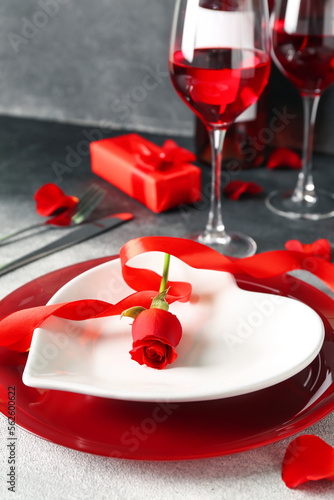 Romantic valentine's day di...