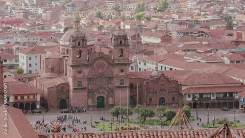 Iglesia de la Compañia de Jesús en la Plaza de Armas de Cusco en Perú.