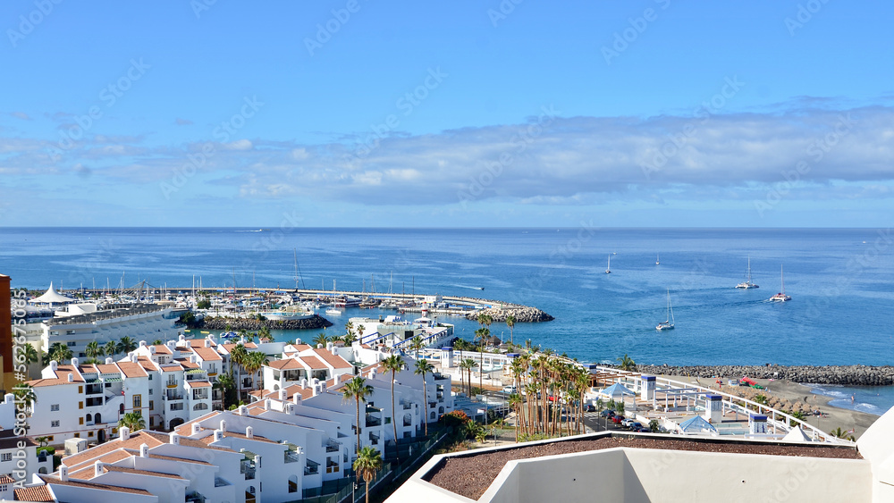Vue mer et port de plaisance à Tenerife, Espagne, canaries, Costa Adeje