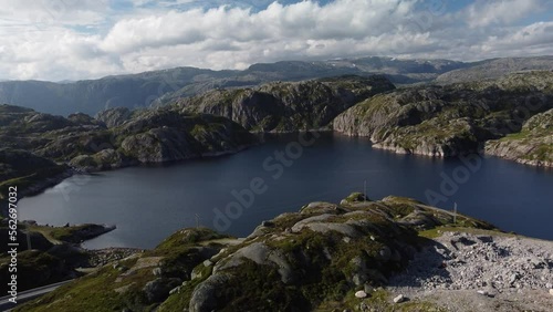Bergsee Norwegen Steinwiesen