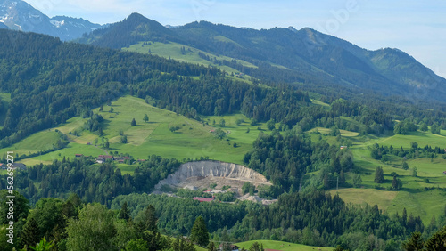 Fototapeta Naklejka Na Ścianę i Meble -  Grube im Berg bei Oberstdorf
