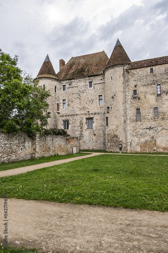 Castle Nemours built in 12th century, consists of a fortress surrounded by four corner towers and a high watchtower. Nemours, Seine-et-Marne, Ile-de-France, France. Castle Nemours built in 12th century, consists of a fortress surrounded by four corner towers and a high watchtower. Nemours, Seine-et-Marne, Ile-de-France, France.