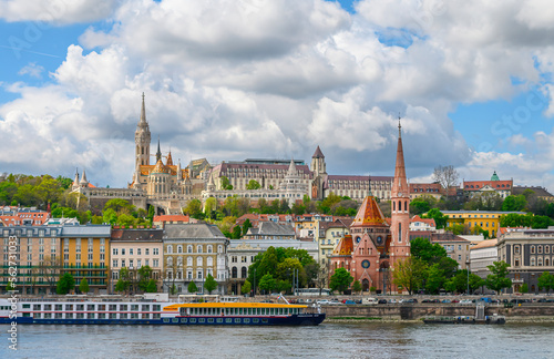 Canvas Print Panoramic view of Buda side of Budapest, Hungary with the Buda Castle, St
