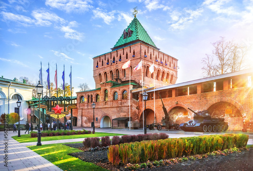 Photography Dmitrievskaya tower, tanks and vehicles, Nizhny Novgorod Kremlin, Nizhny Novgoro