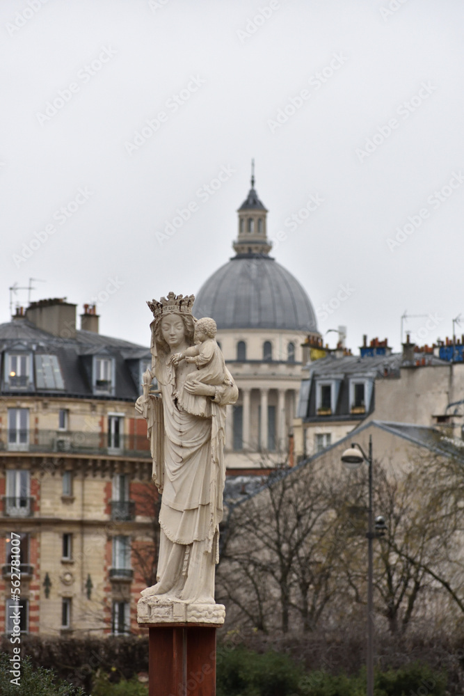Monuments et statue de Paris