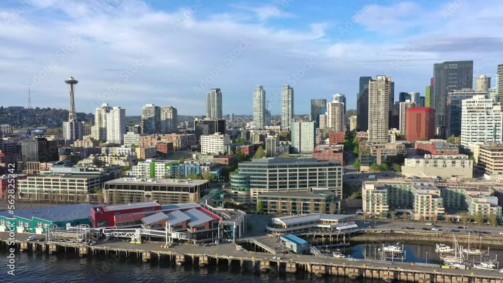 Parallax Scrolling Left to Right a Beautiful City Seattle Waterfront Parallax Scrolling Left to Right a Beautiful City Seattle Waterfront