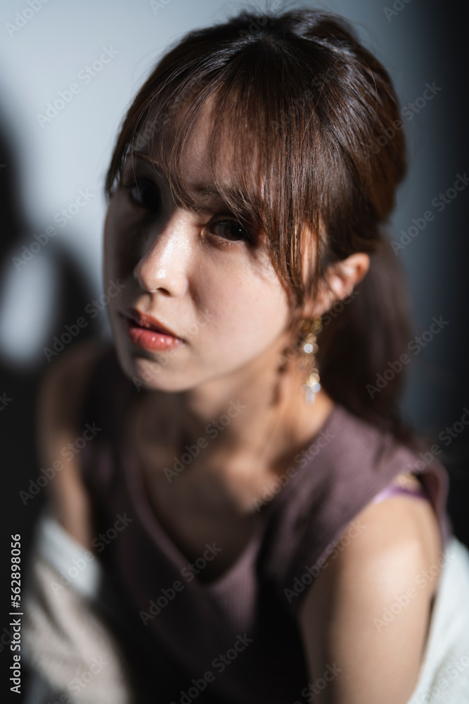 クールな女性 クールな女性