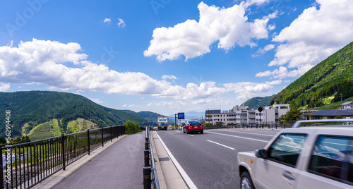 観光名所「新阿蘇大橋・国道57号線から観える市街地風景」 Sightseeing spot "City view from Shin-Aso Bridge/National Route 57" 日本 Japan 九州・熊本県南阿蘇村(2022年) Kyushu, Minamiaso Village, Kumamoto Prefecture (2022)