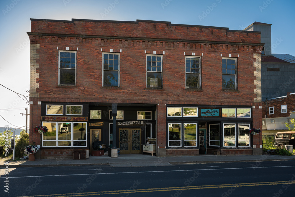 20210614 THE COMPANY STORE FRONT ON THE MAIN STREET IN HARRISON IDAHO