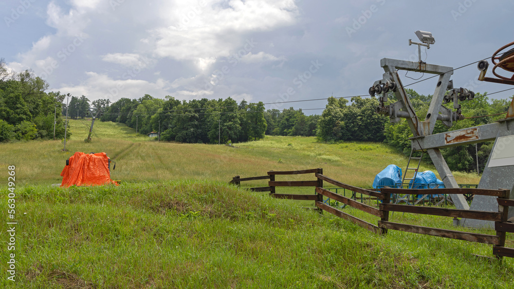 Fototapeta premium Ski Lift Summer