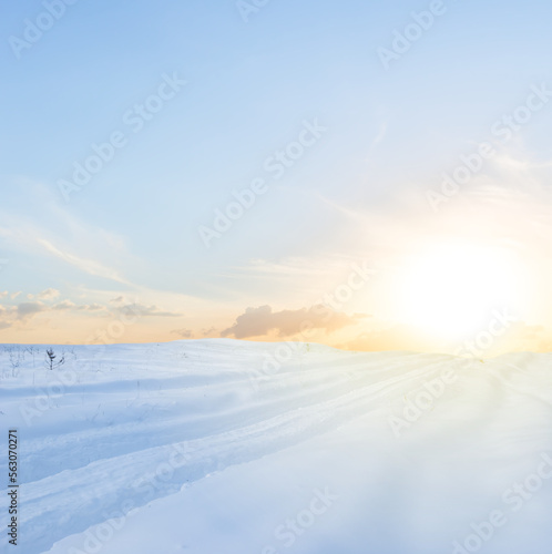 Wallpaper Mural winter snowbound plain at the sunset Torontodigital.ca