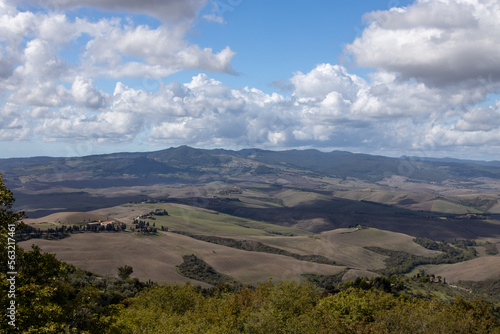 Panorama sulla campagna toscana nelle vicinanze di Volterra. photo