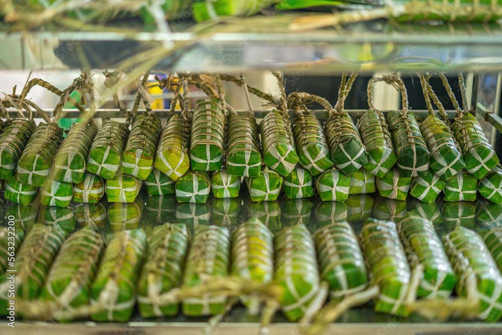 Vietnamese Sticky Rice Cake (tet cake), Vietnamese traditional new year ...