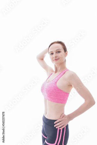 ダイエットをするスポーツウェアを着た若い女性 © maroke