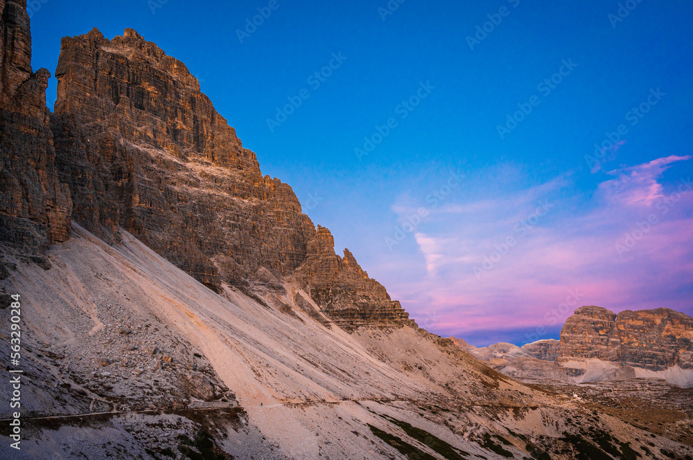 Fototapeta premium Dusk on the Dolomites. Park of the three peaks of Lavaredo.