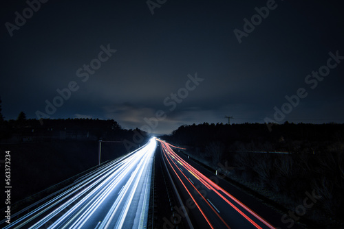 Langzeitbelichtung - Autobahn - Strasse - Traffic - Travel - Background - Line - Ecology - Highway - Night Traffic - Light Trails - High quality photo 
