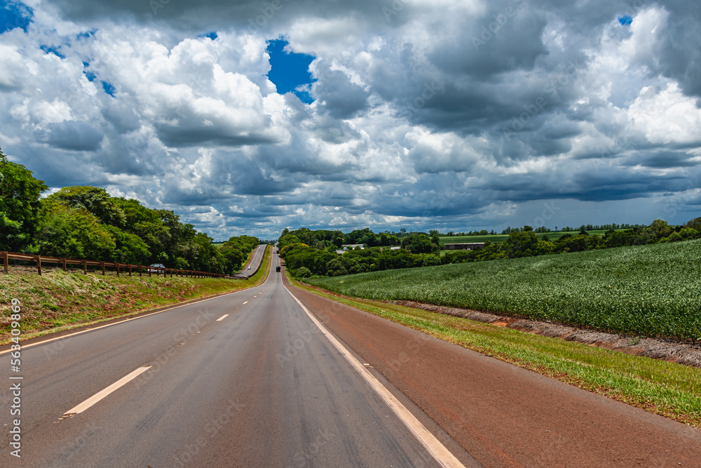 Fototapeta premium road with clouds