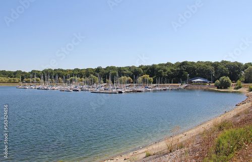 Obraz na płótnie Lake of Der Chantecoq port of Nemours Champagne Grand Est France w salonie