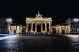 Berlin - Hauptstadt - City - Deutschland - Brandenburger Tor - Pariser Platz - Light Trails - 