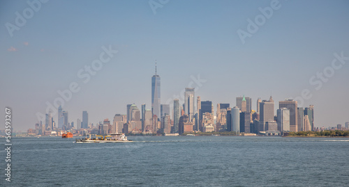 Skyline Ney York in Summer, NY, USA © Vollverglasung