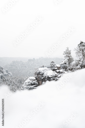 Winter Tourismus im Elbsandsteingebirge, Naturschutzgebiet sächsische Schweiz
