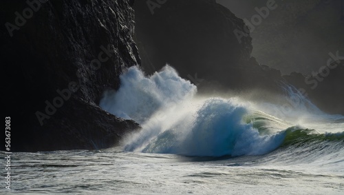 Tableau sur toile Huge wave on the north Oregon coast