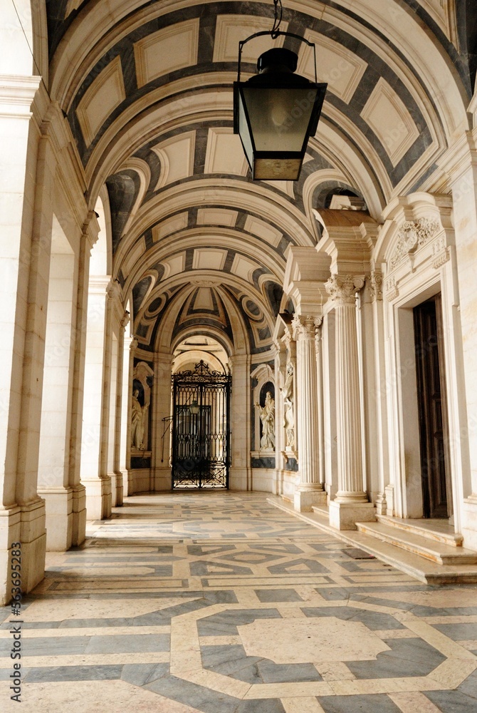 Pasillos del Palacio Nacional de Mafra, Portugal