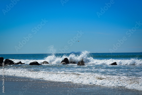 Waves on the rocks © Memory Capture