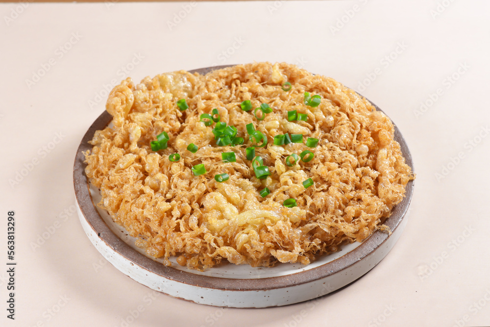 Telur Dadar Padang or Minang Omelette is Crispy Omelette Made with Add Some Flour. Telur Dadar Padang or Minang Omelette is Crispy Omelette Made with Add Some Flour.