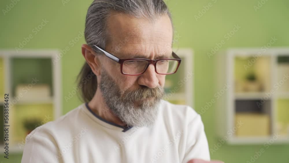 Mature man at home is thoughtful and confused.
A mature man with a pensive and confused glasses that suffer from thinking at home.
Mature man at home is thoughtful and confused.
A mature man with a pensive and confused glasses that suffer from thinking at home.