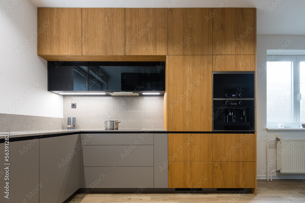 Modern kitchen with built in appliances Modern kitchen with built in appliances