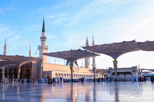 Cuadro en lienzo Medina / Saudi Arabia - 13 Dec 2019: Prophet Mohammed Mosque - Al Masjid an Naba