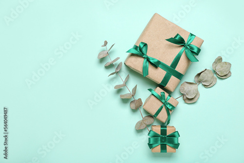Eco-friendly gift boxes wit...