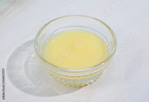 生ローヤルゼリー（健康食品、公正マーク付きの高品質のもの）