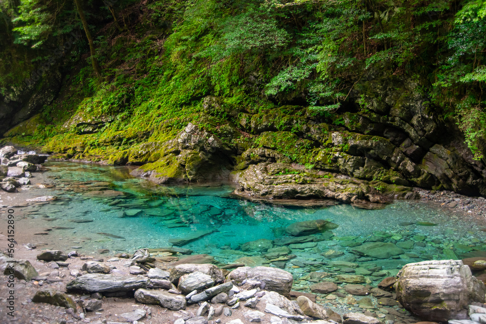 日本の原風景を思わせるとても美しい四国山地の風景