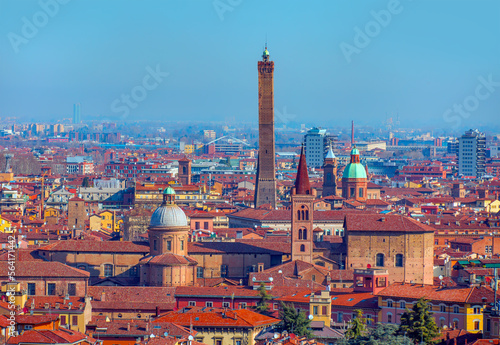 Torre degli Asinelli tower in Bologna in Emilia Romagna in Italy photo