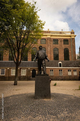 Εκτύπωση καμβά statue of the dokwerker, dock worker or docker that is a monument to Jonas Daniël Meijerplein in Amsterdam in memory of the February strike of 1941 supporting jews against the nazis