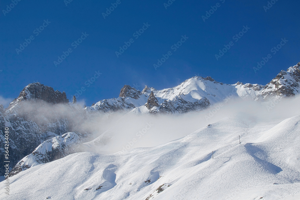 With Skyway Mont Blanc high in the Alps, Italy, Aosta Valley.
Near to Mont Blanc at 3,466 metres, Courmayeur. With Skyway Mont Blanc high in the Alps, Italy, Aosta Valley.
Near to Mont Blanc at 3,466 metres, Courmayeur.