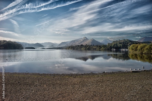 Fototapeta Looking down Dewent Water into Borrowdale with Cat Bells on the right in Autumn