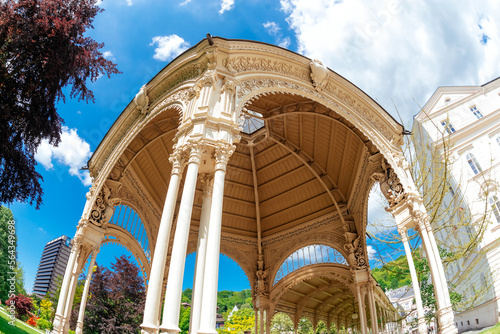 Obraz na płótnie Inside of rotonda at Dvorak park. Karlovy vary, Czech Republic