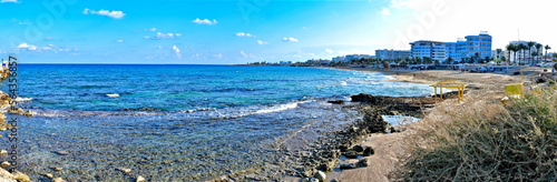 Fototapeta Naklejka Na Ścianę i Meble -  Protaras  Cypr zdjecie panoramiczne przed sezonem wykonane styczen 2023. plaza w oddali hotele 