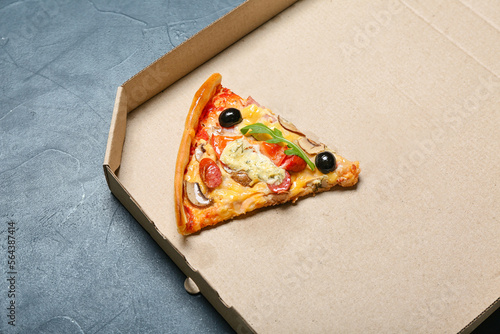 Single slice of delicious p...