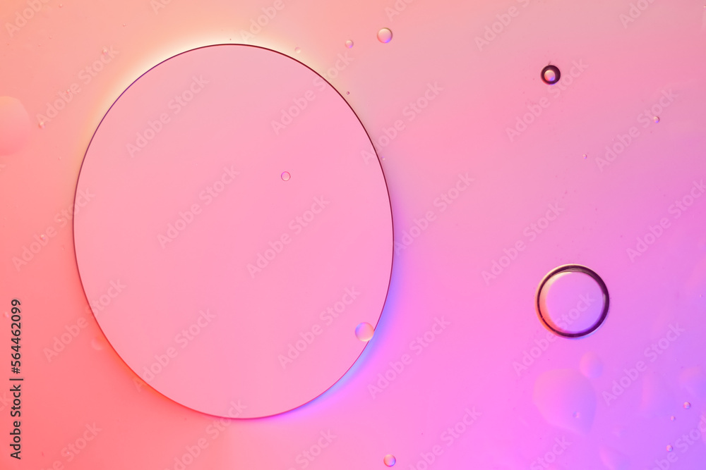 Top view movement of oil bubbles in the liquid Top view movement of oil bubbles in the liquid
